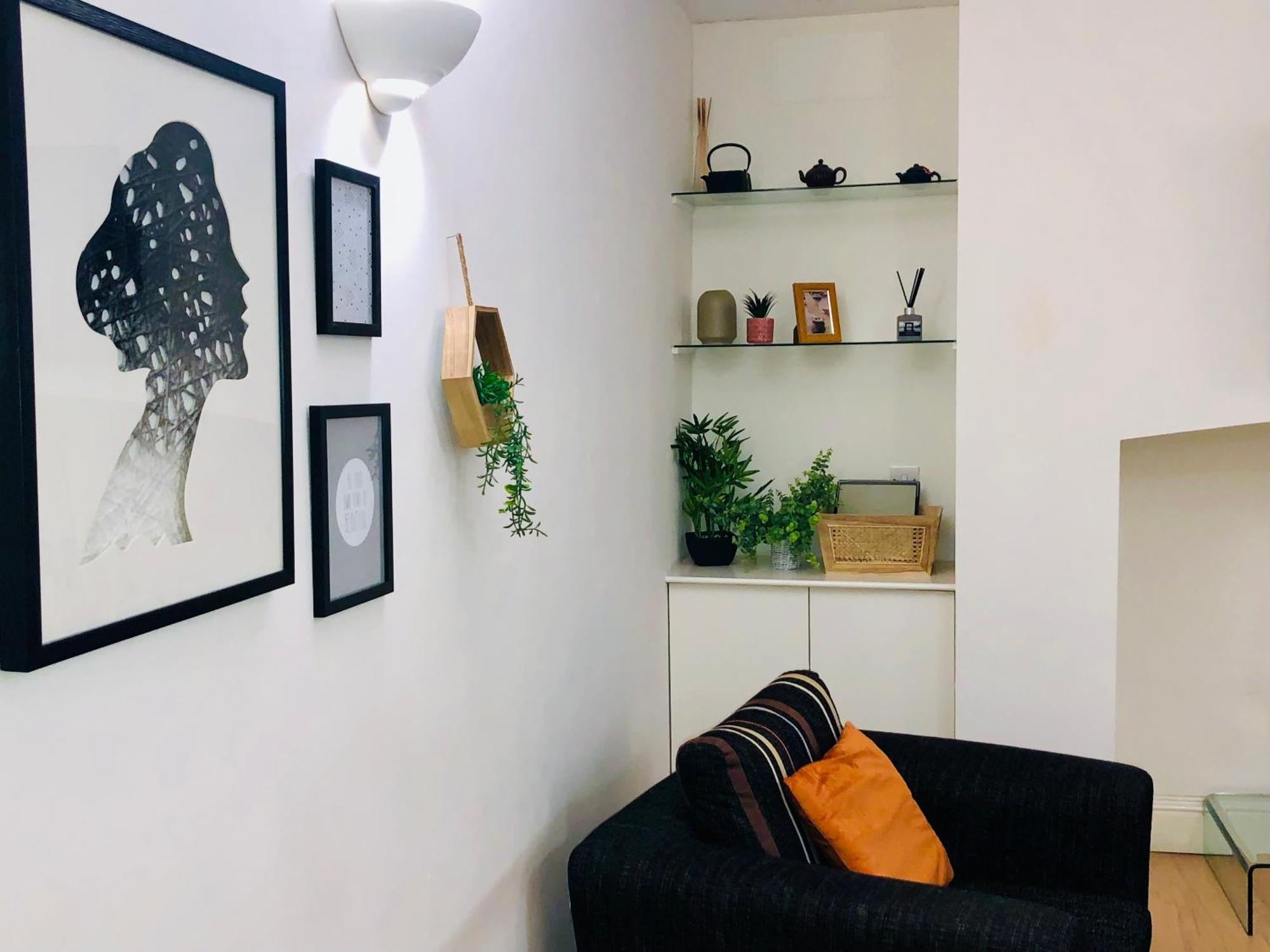 Contemporary Large Apartment In An Ideal Location バース エクステリア 写真